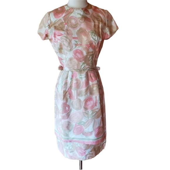 Vintage Dresses & Skirts - 1950s Unlabeled Pale Floral, Multi-Color Silk Wigg